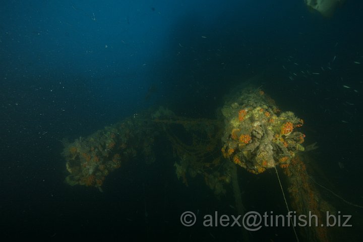 HNLMS_De_Ruyter-029.JPG - Twin barrels of the forward main 6" gun