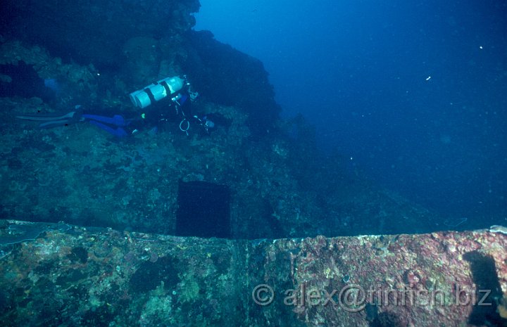 Superstructure2.jpg - Intact superstructure makes for an impressive dive