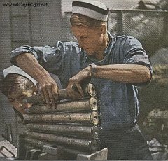 Drill_on_the_40mm_AA_gun_mounts