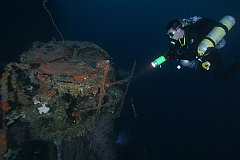 USS_Aaron_Ward-252