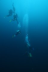 USS_Aaron_Ward-499