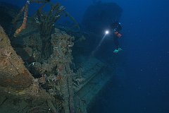 USS_Aaron_Ward-518