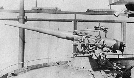 5inch_gun-2.jpg - Typical deck gun